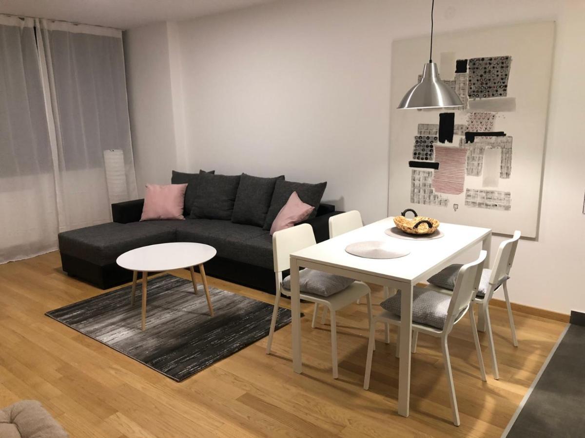 Apartment Iris Novi Sad Bagian luar foto