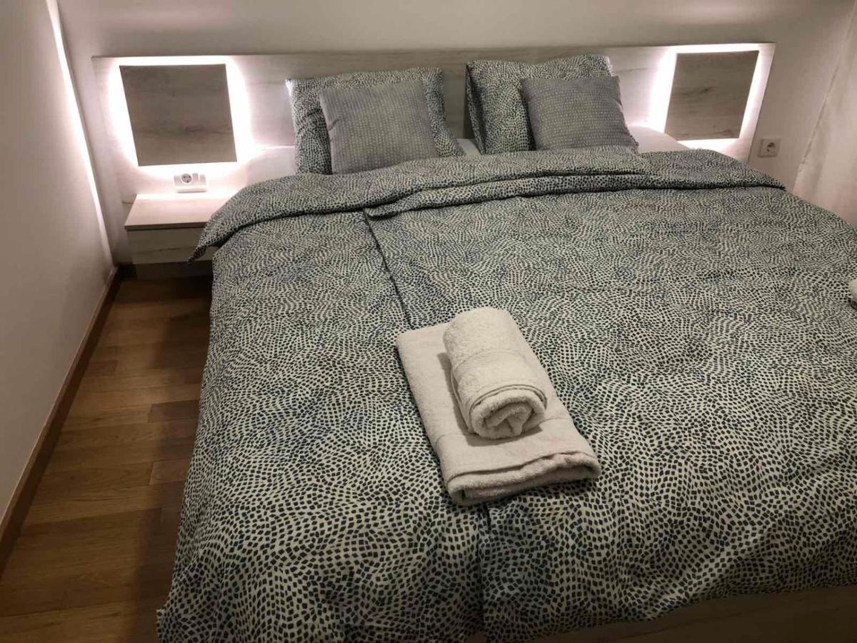 Apartment Iris Novi Sad Bagian luar foto