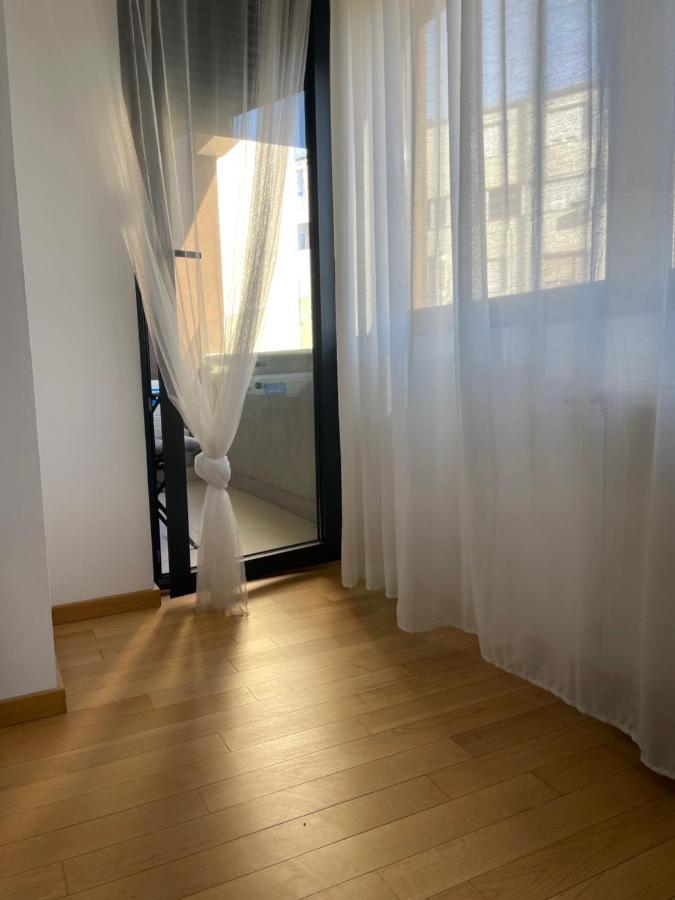 Apartment Iris Novi Sad Bagian luar foto